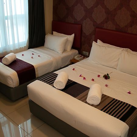 Prince33 Hotel Johor Bahru Exterior photo