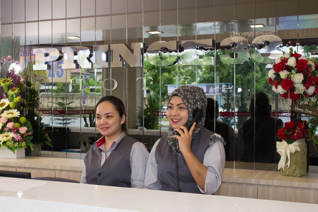 Prince33 Hotel Johor Bahru Exterior photo