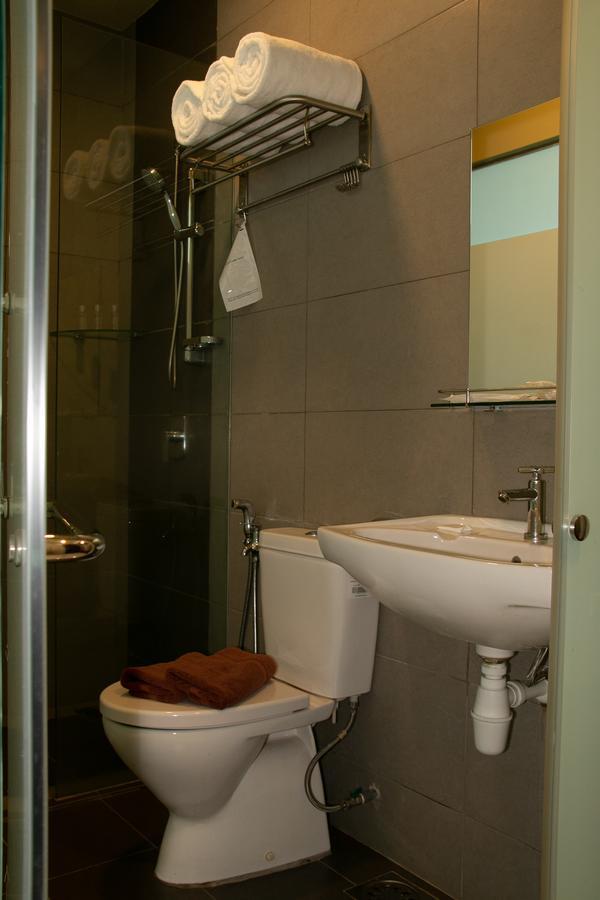 Prince33 Hotel Johor Bahru Exterior photo
