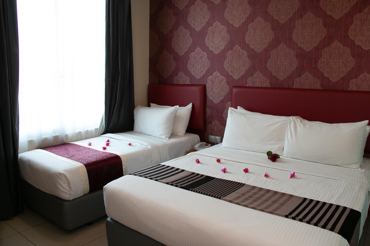 Prince33 Hotel Johor Bahru Exterior photo