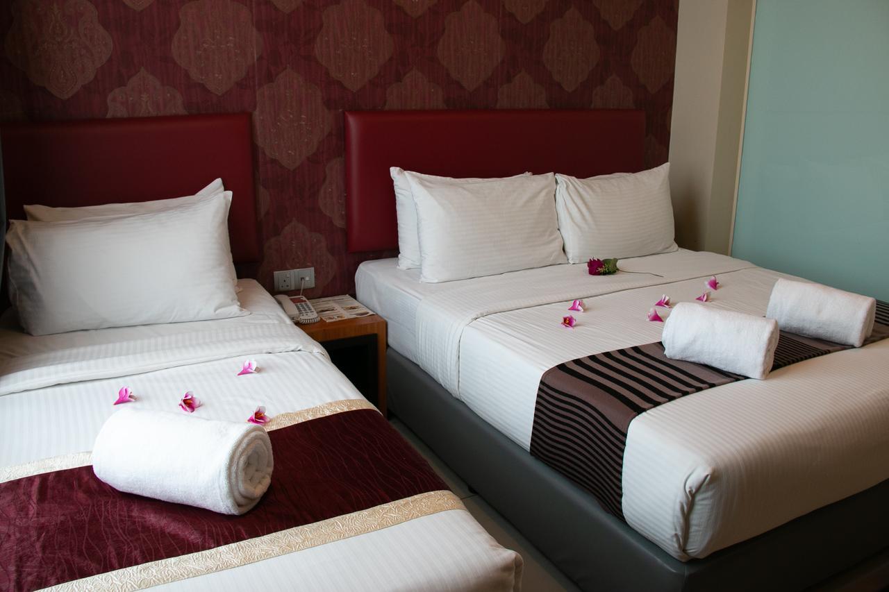 Prince33 Hotel Johor Bahru Exterior photo