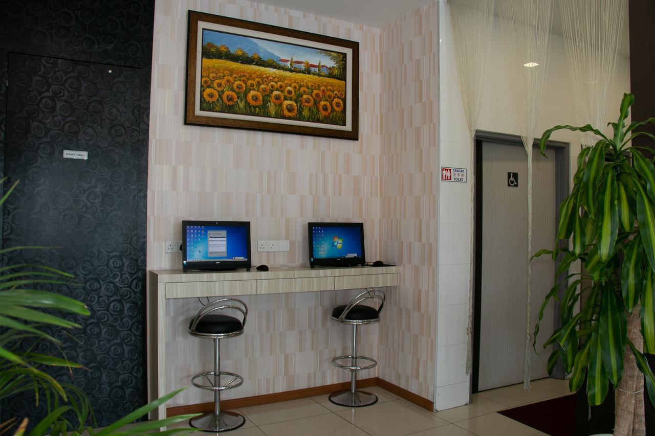 Prince33 Hotel Johor Bahru Exterior photo