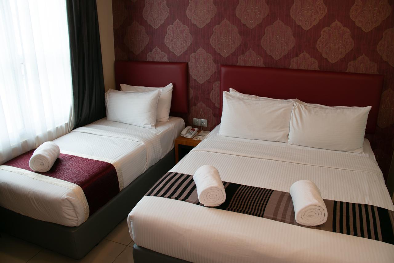 Prince33 Hotel Johor Bahru Exterior photo