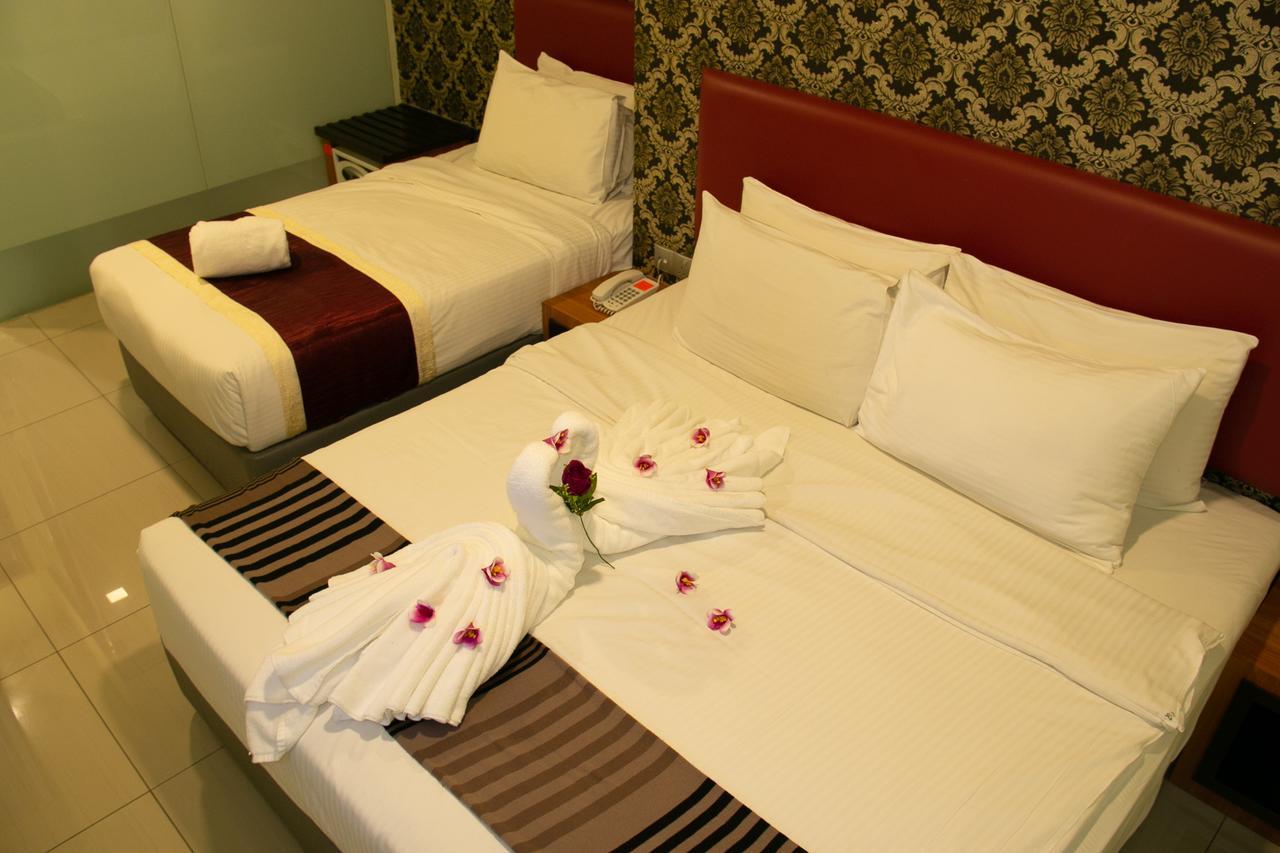 Prince33 Hotel Johor Bahru Exterior photo