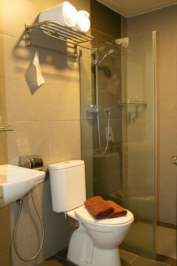 Prince33 Hotel Johor Bahru Exterior photo